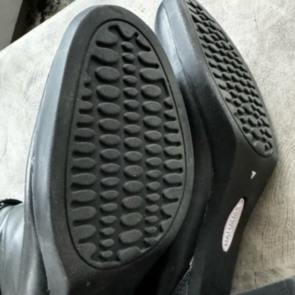 Metroline by Khombu Black Boots- Siz 7 - Picture 5 of 5